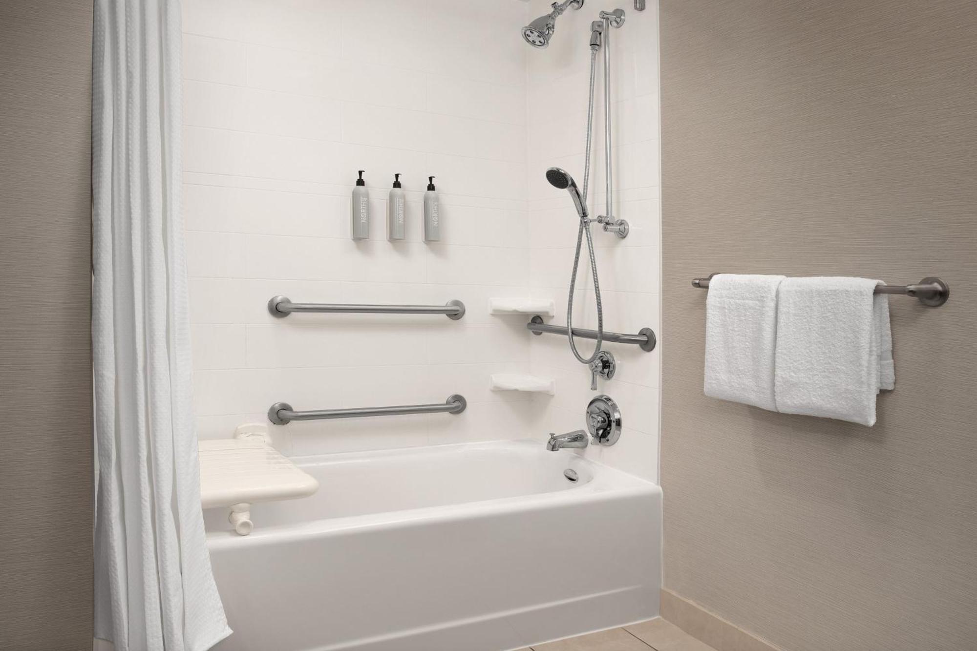Courtyard By Marriott Syracuse Downtown At Armory Square Otel Dış mekan fotoğraf