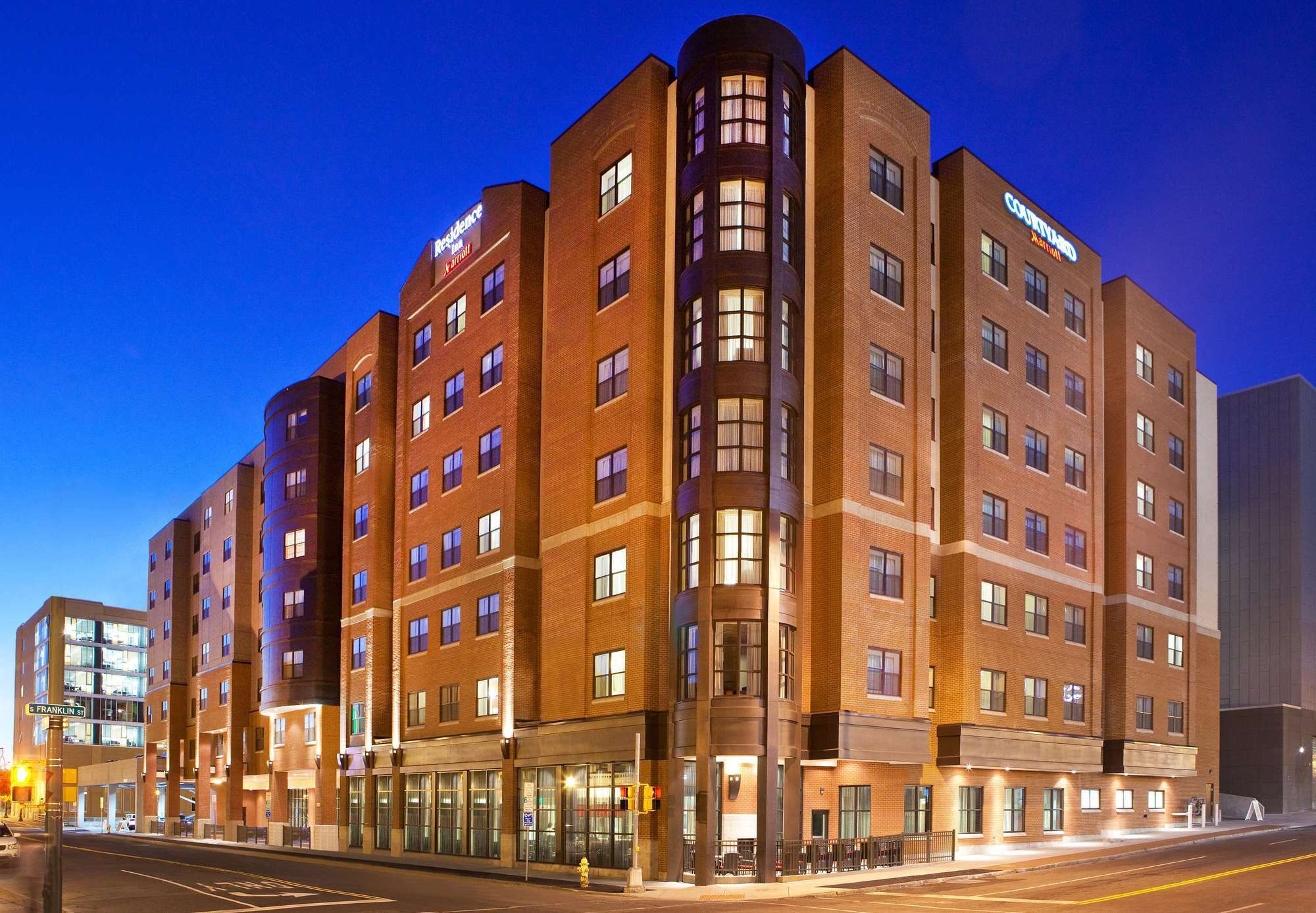 Courtyard By Marriott Syracuse Downtown At Armory Square Otel Dış mekan fotoğraf